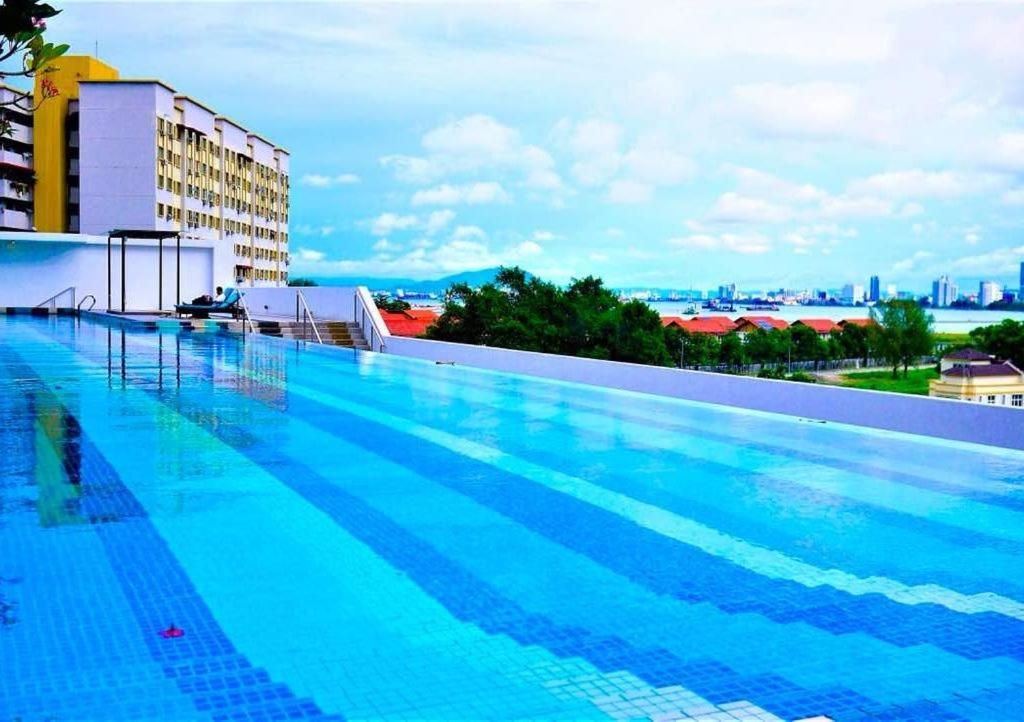 Landmark By Katana 3Br Romantic Luxury Seaview Homestay Gurney无敌海景三房套房 Tanjung Tokong Exterior foto